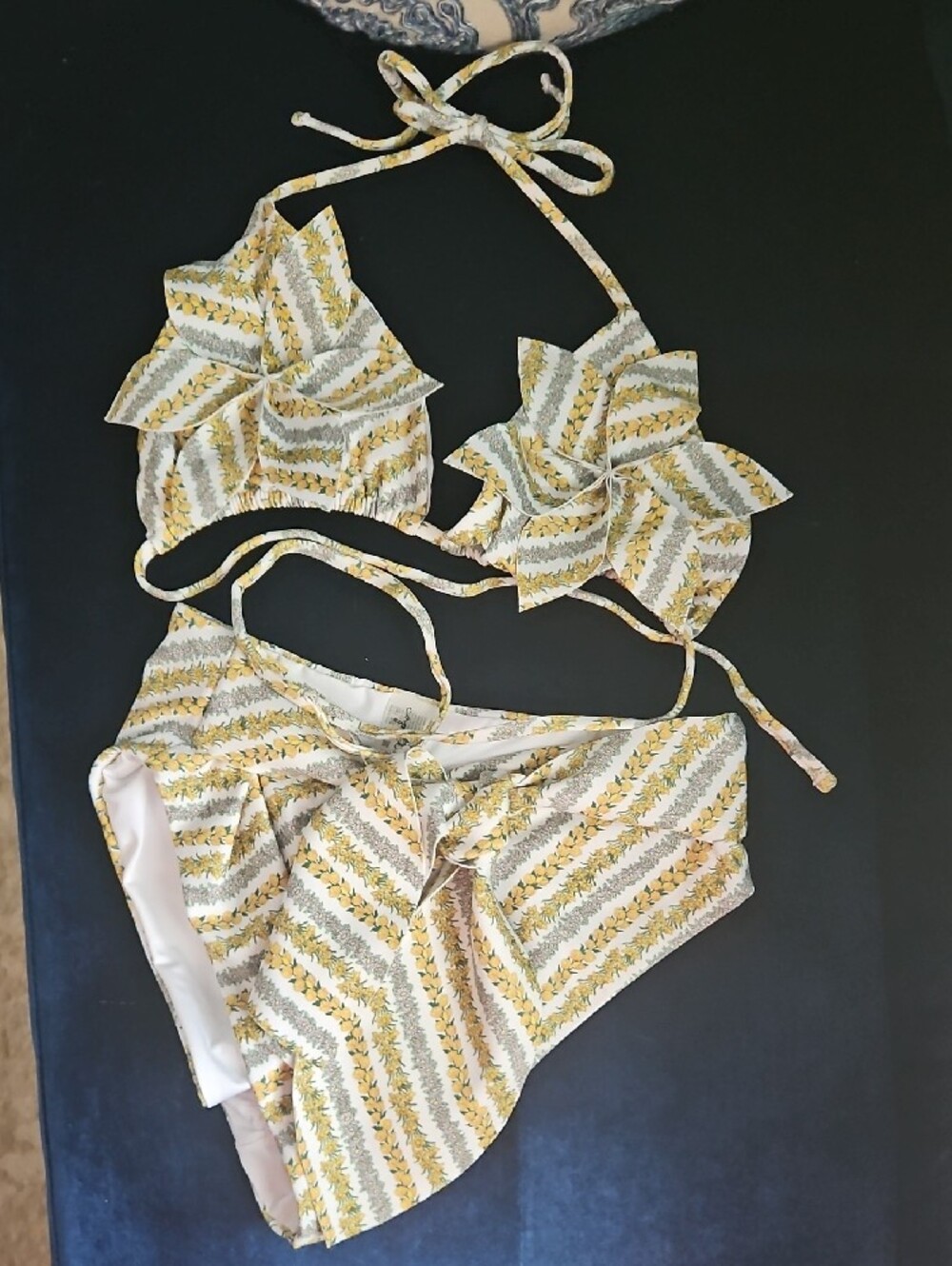 Women’s Yellow Patterned Ruffle Triangle Bikini - Picture 8 of 11